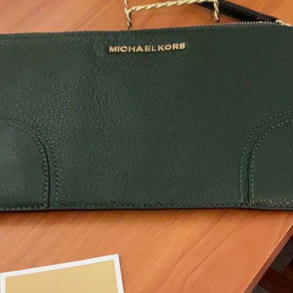 MK Hattie Bag NWT Beautiful Color - Picture 10 of 11